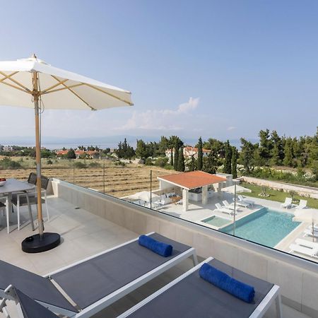 Anna Mare Luxury Apartments Афитос Экстерьер фото