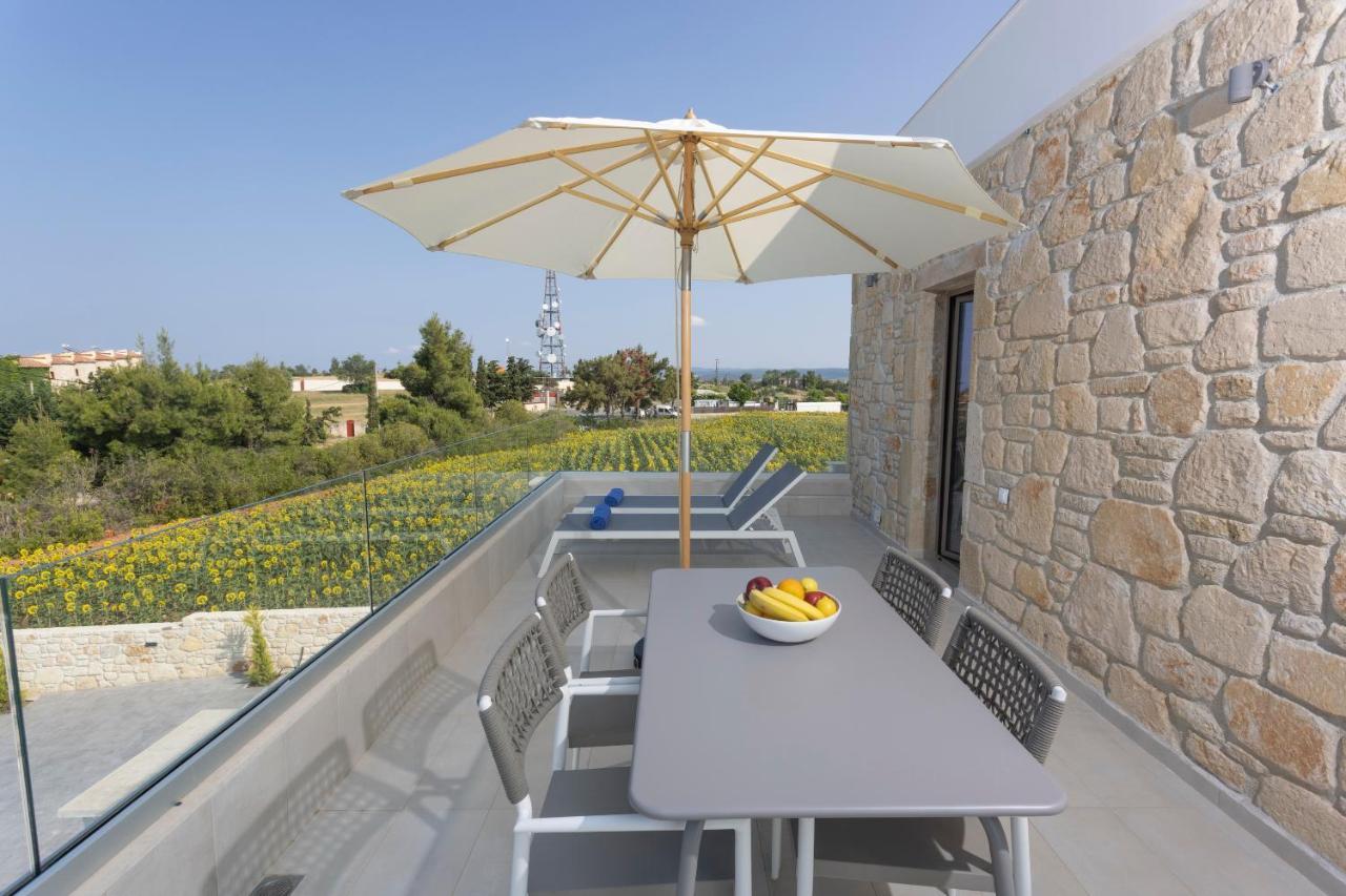 Anna Mare Luxury Apartments Афитос Экстерьер фото