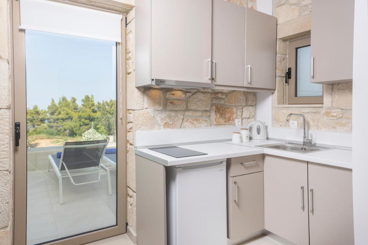 Anna Mare Luxury Apartments Афитос Экстерьер фото