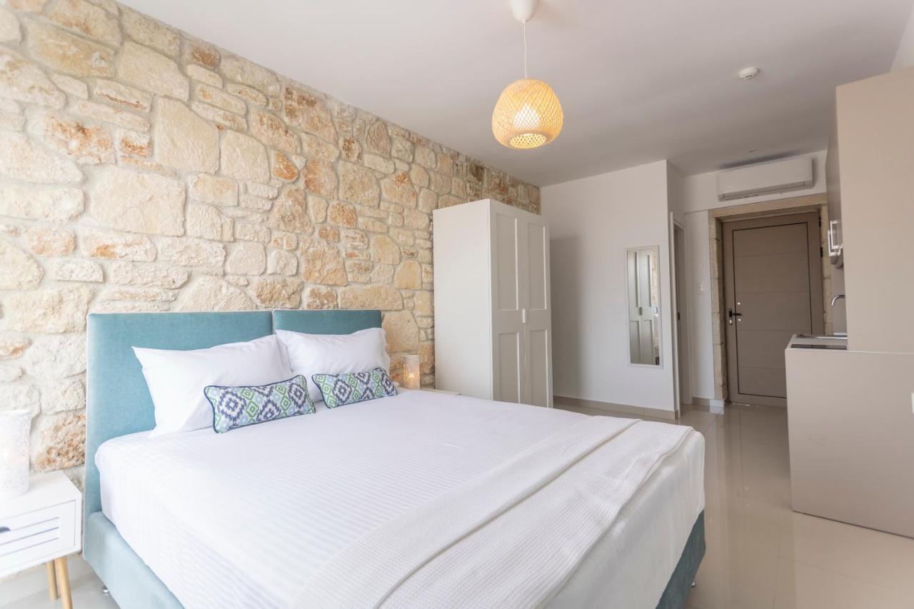 Anna Mare Luxury Apartments Афитос Экстерьер фото