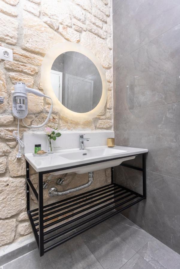 Anna Mare Luxury Apartments Афитос Экстерьер фото