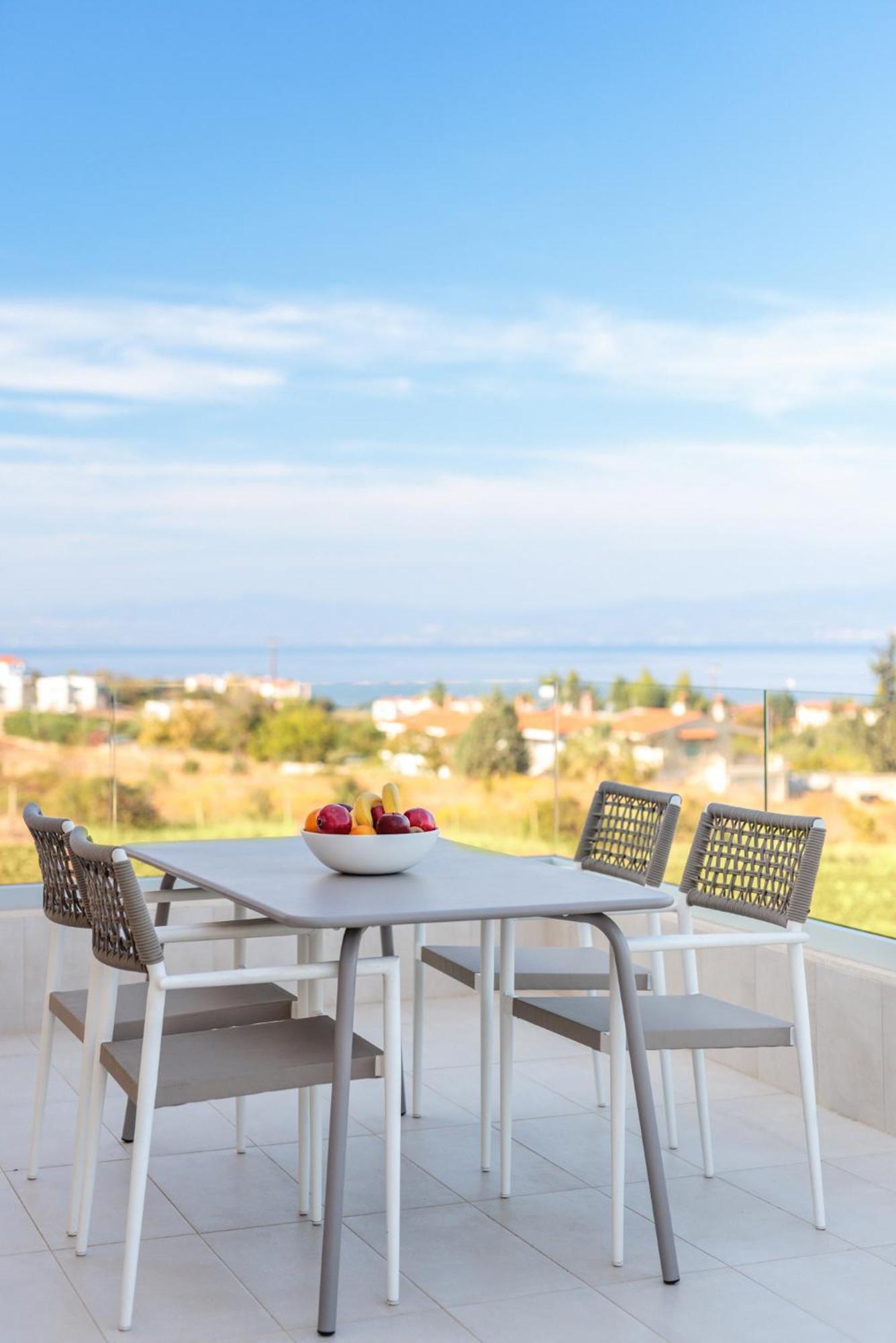 Anna Mare Luxury Apartments Афитос Номер фото
