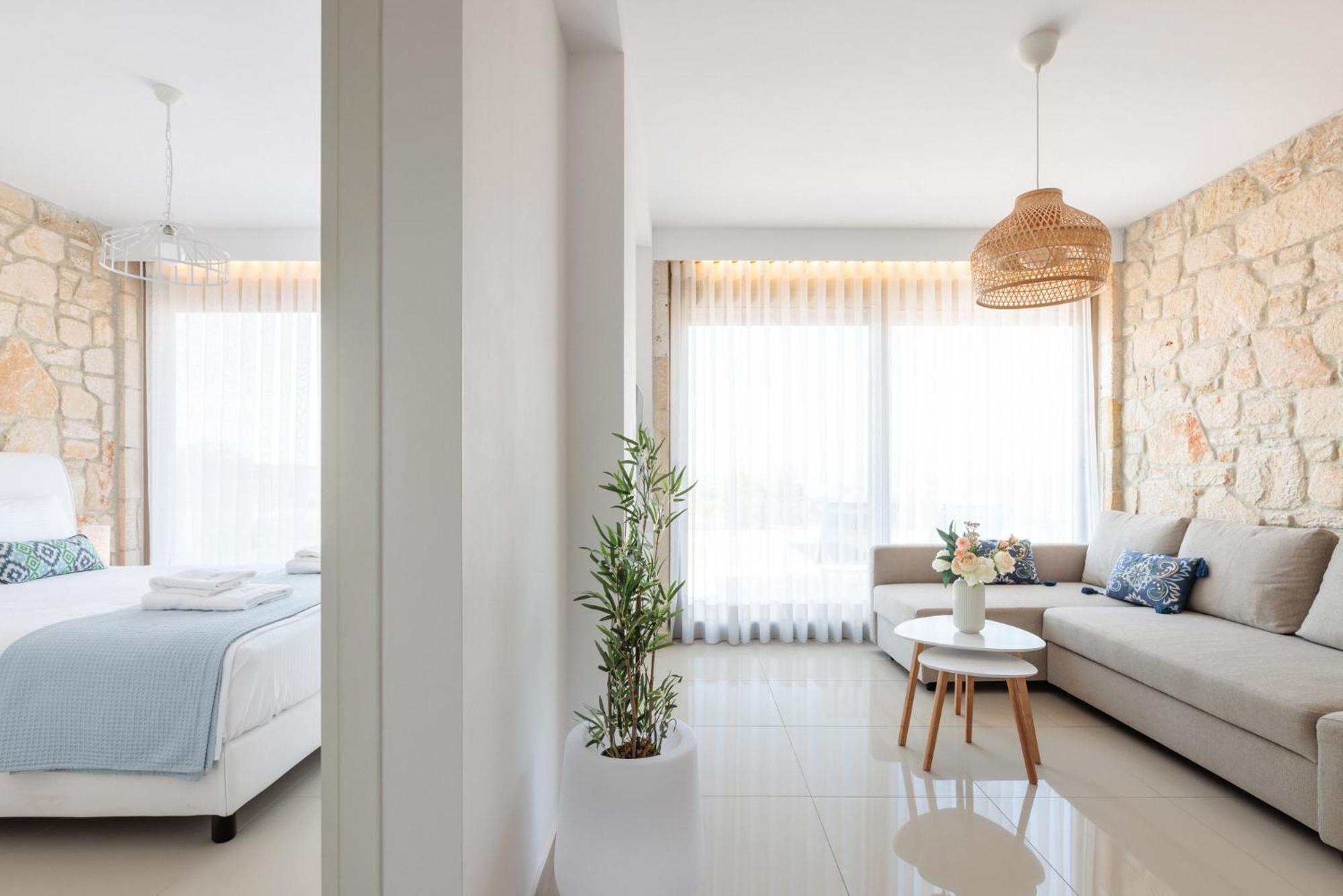 Anna Mare Luxury Apartments Афитос Экстерьер фото