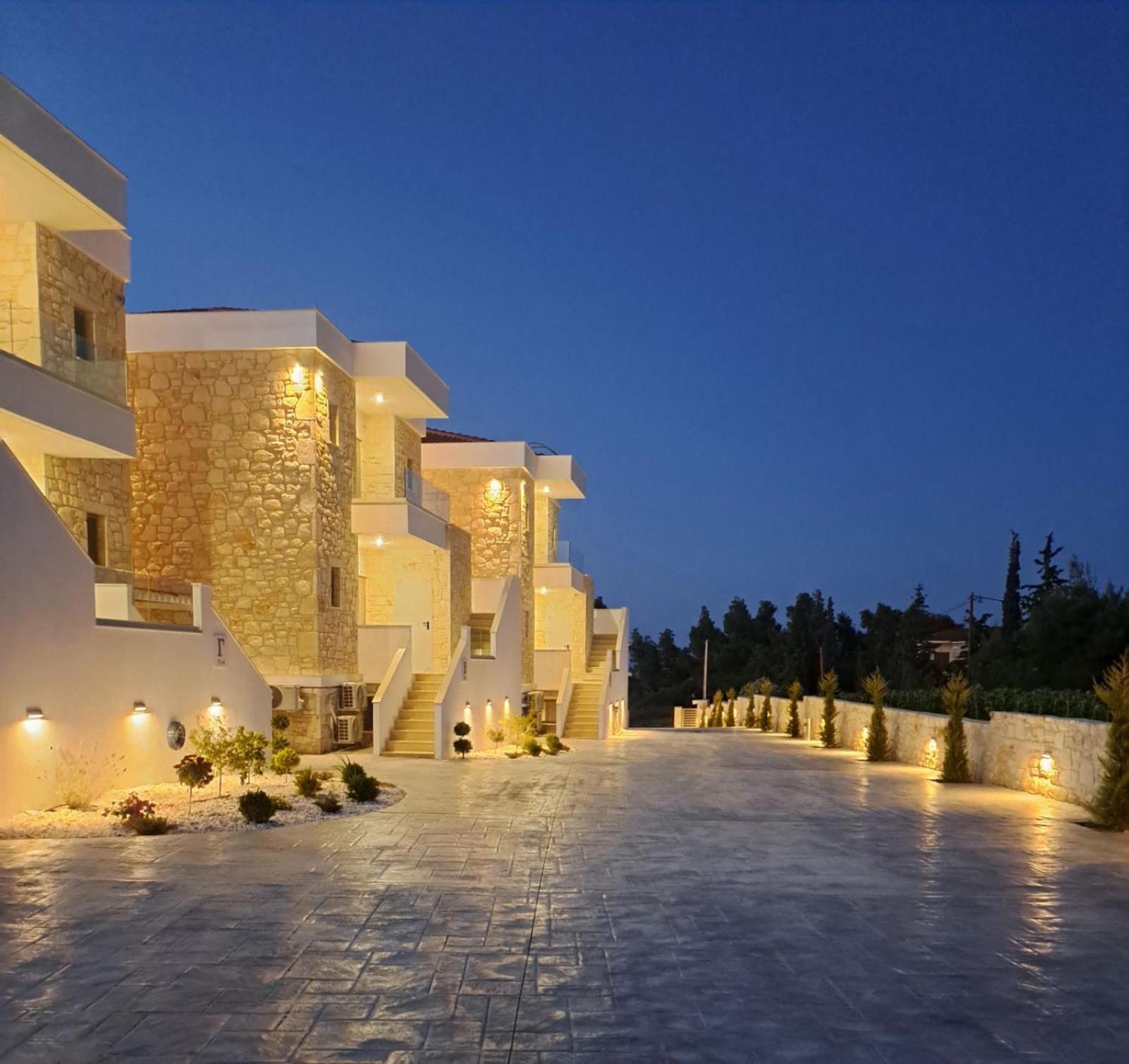 Anna Mare Luxury Apartments Афитос Экстерьер фото