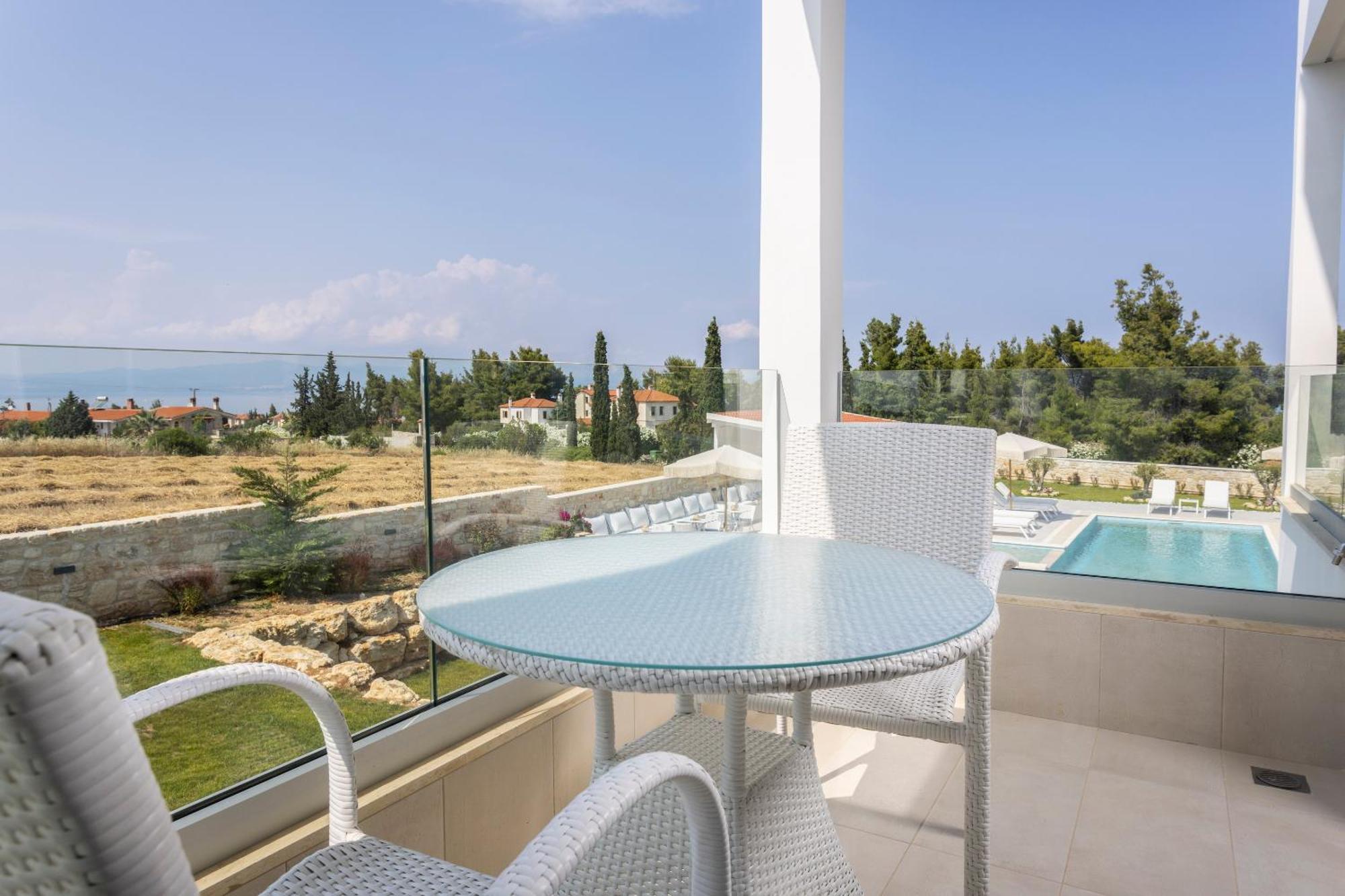Anna Mare Luxury Apartments Афитос Экстерьер фото
