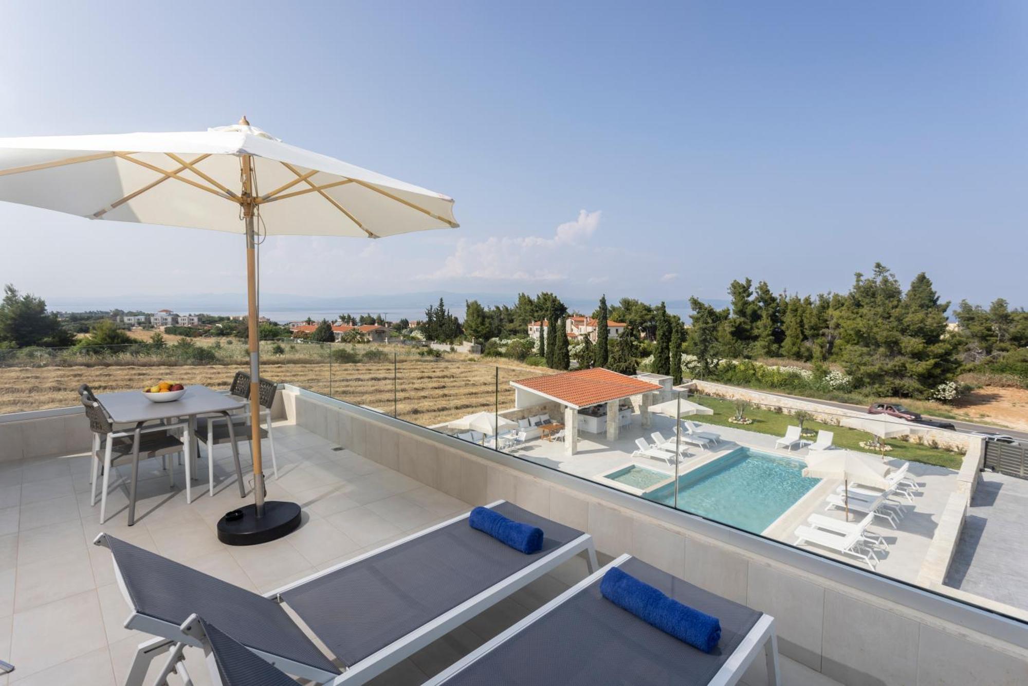 Anna Mare Luxury Apartments Афитос Экстерьер фото