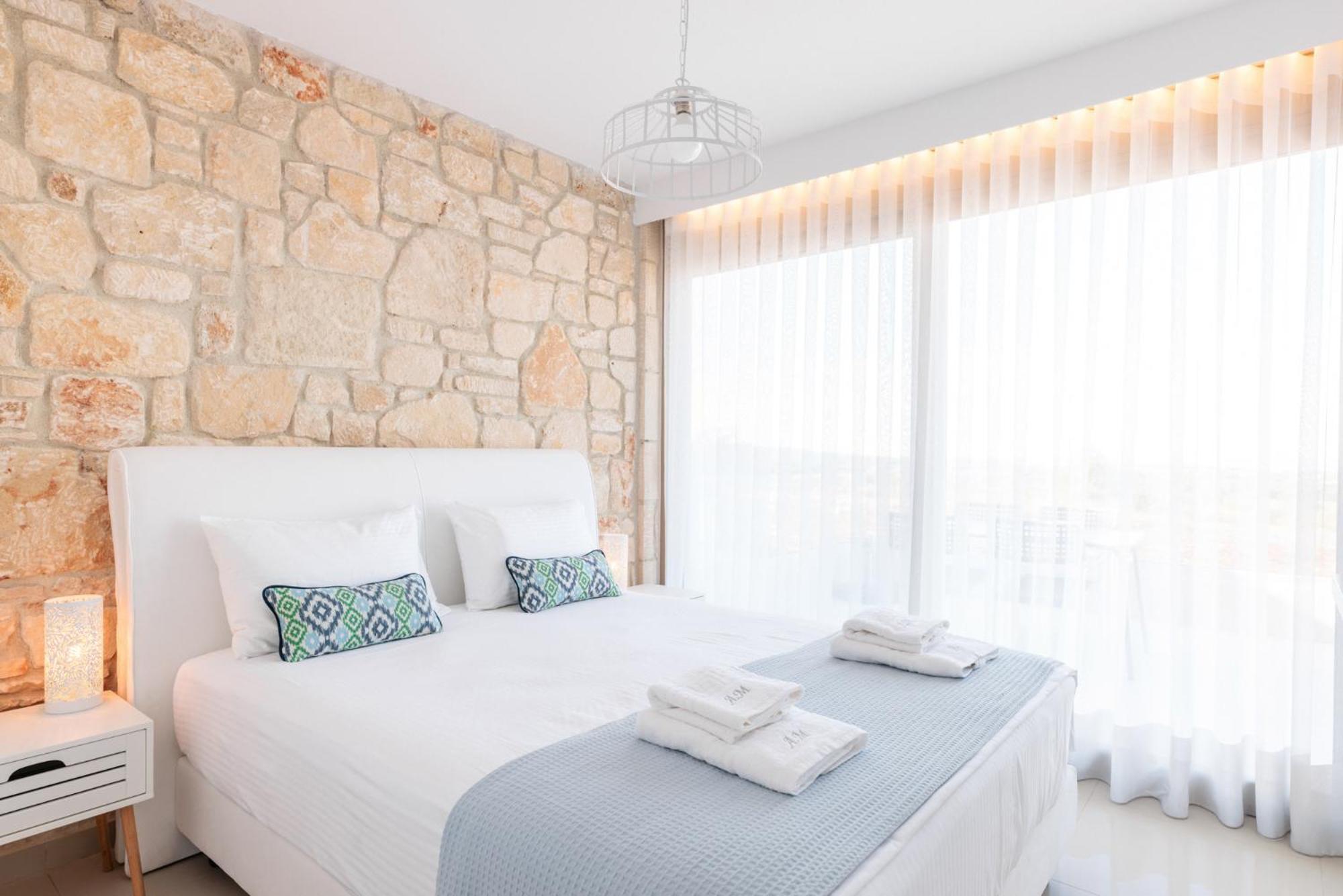 Anna Mare Luxury Apartments Афитос Номер фото
