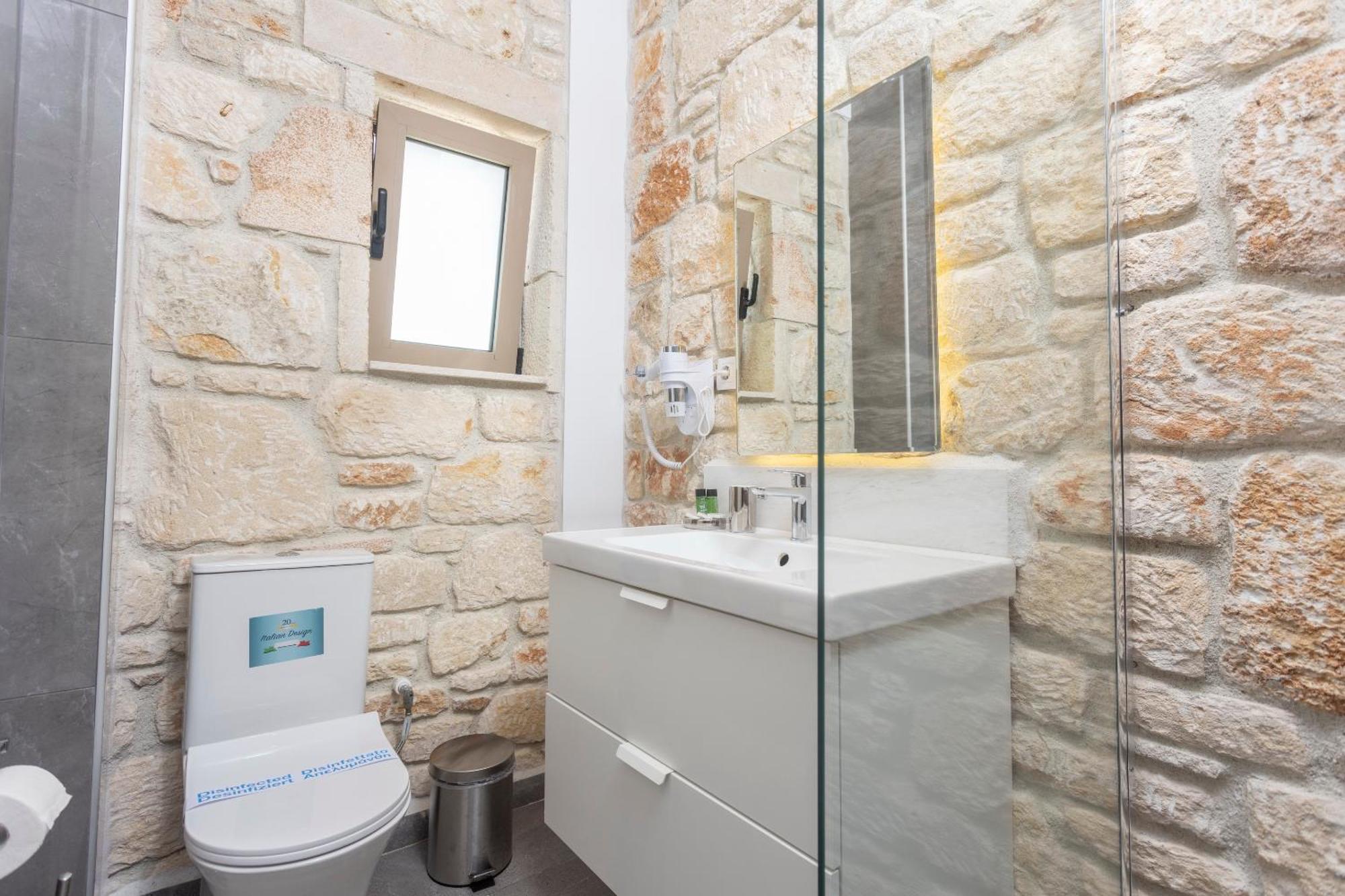 Anna Mare Luxury Apartments Афитос Экстерьер фото